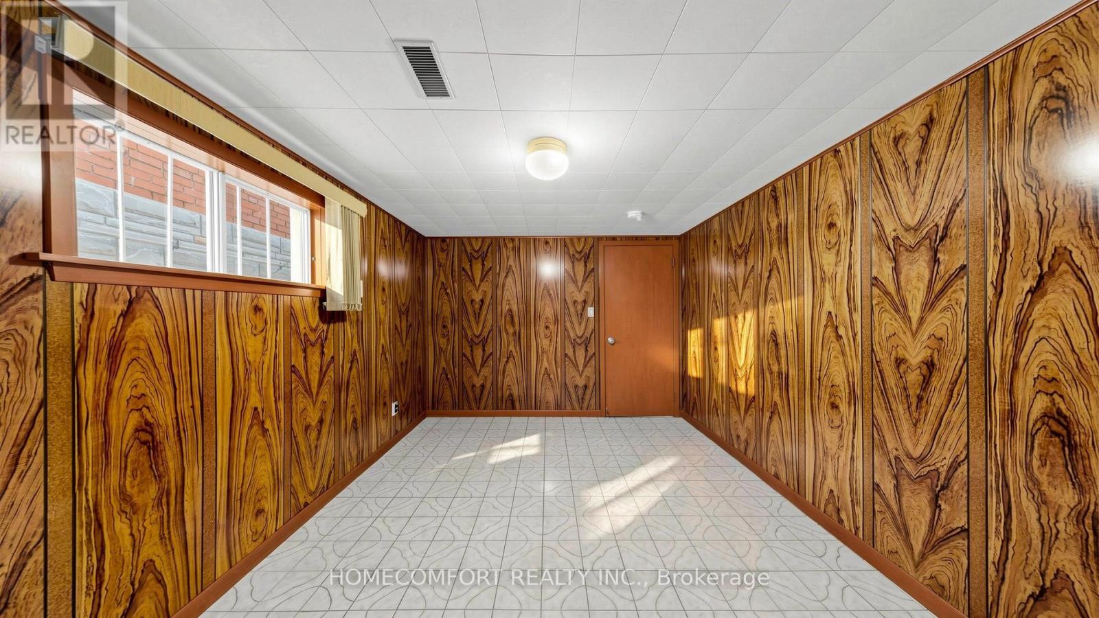 76 Barrington Avenue, Toronto, Ontario  M4C 4Z1 - Photo 38 - E13455688