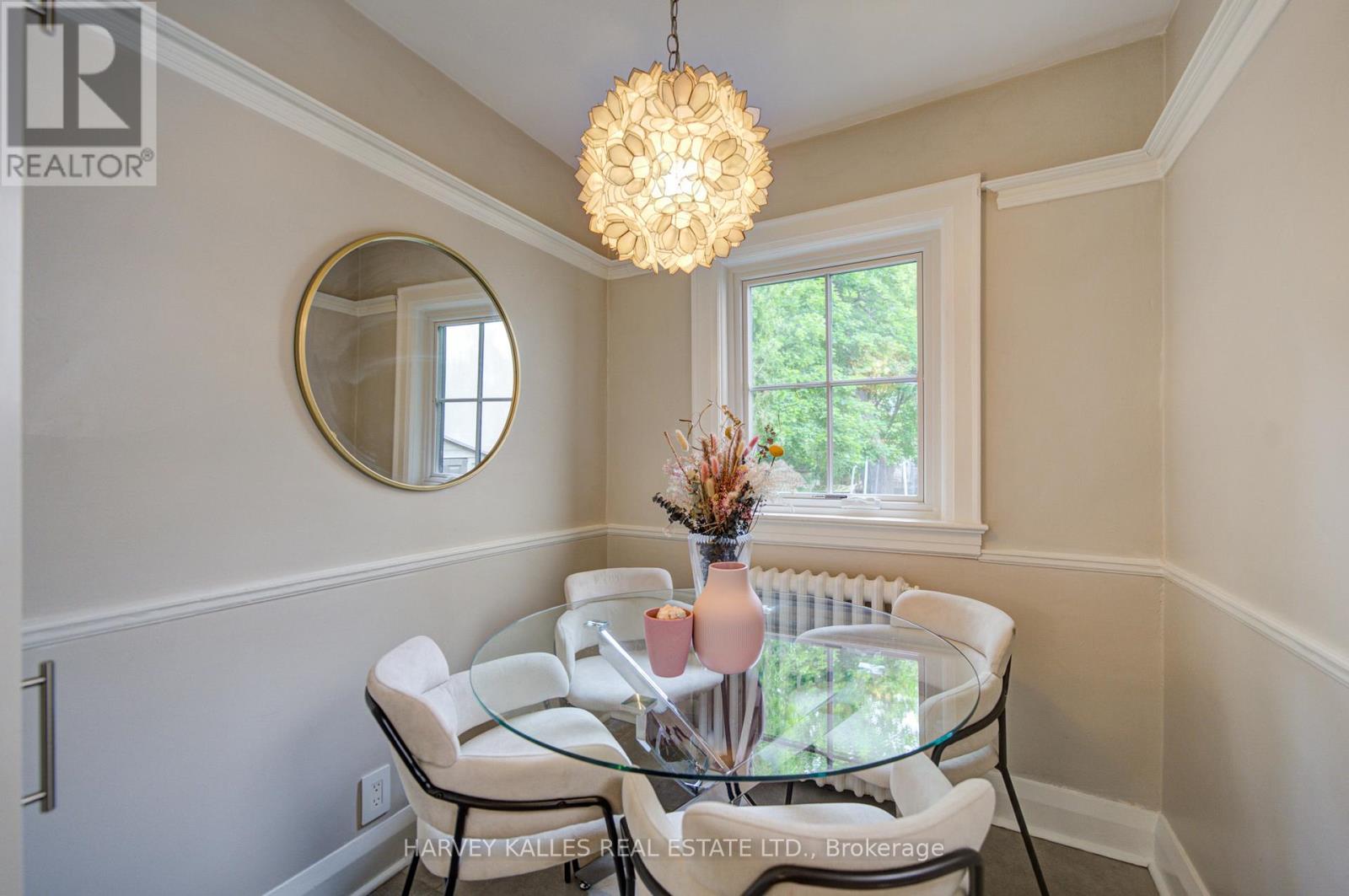 62 Roe Avenue, Toronto, Ontario  M5M 2H7 - Photo 17 - C13455276