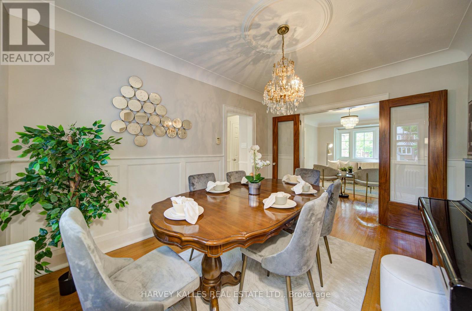 62 Roe Avenue, Toronto, Ontario  M5M 2H7 - Photo 11 - C13455276