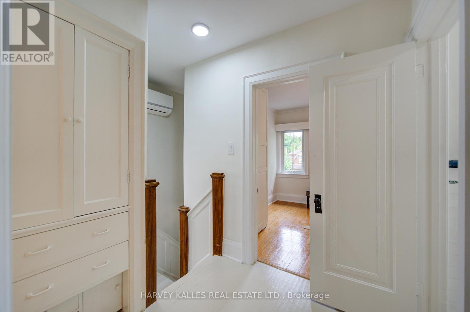 62 Roe Avenue, Toronto, Ontario  M5M 2H7 - Photo 21 - C13455276