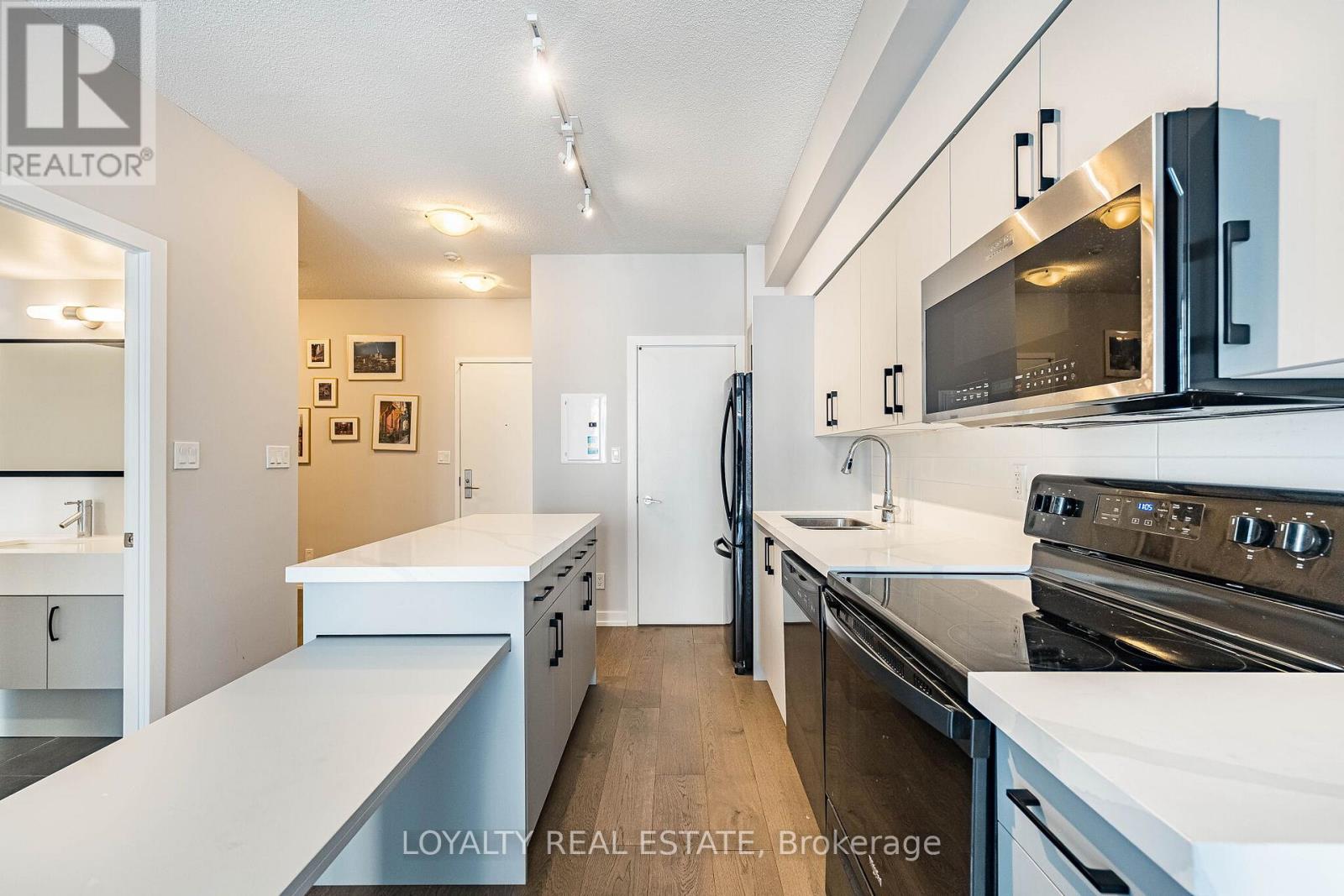 1206 - 126 Simcoe Street, Toronto, Ontario  M5H 4E6 - Photo 13 - C13438350