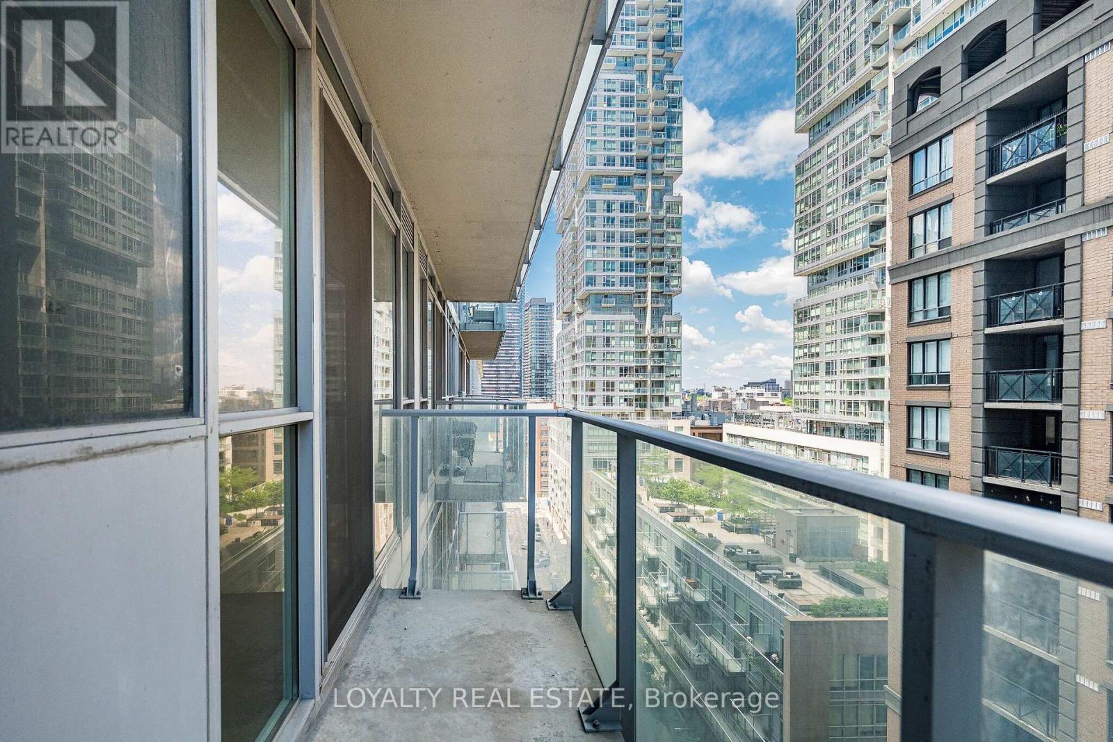 1206 - 126 Simcoe Street, Toronto, Ontario  M5H 4E6 - Photo 23 - C13438350