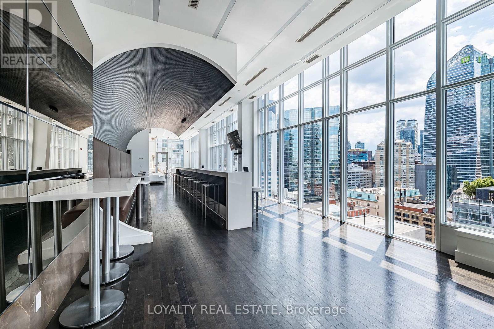 1206 - 126 Simcoe Street, Toronto, Ontario  M5H 4E6 - Photo 35 - C13438350