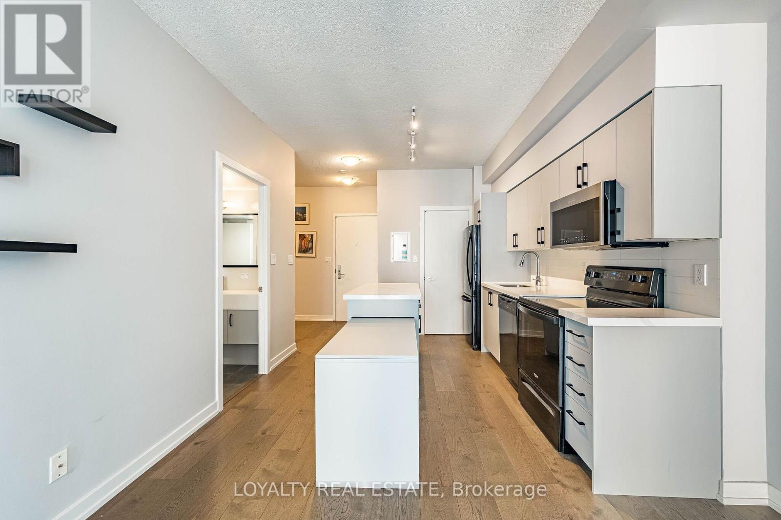 1206 - 126 Simcoe Street, Toronto, Ontario  M5H 4E6 - Photo 11 - C13438350