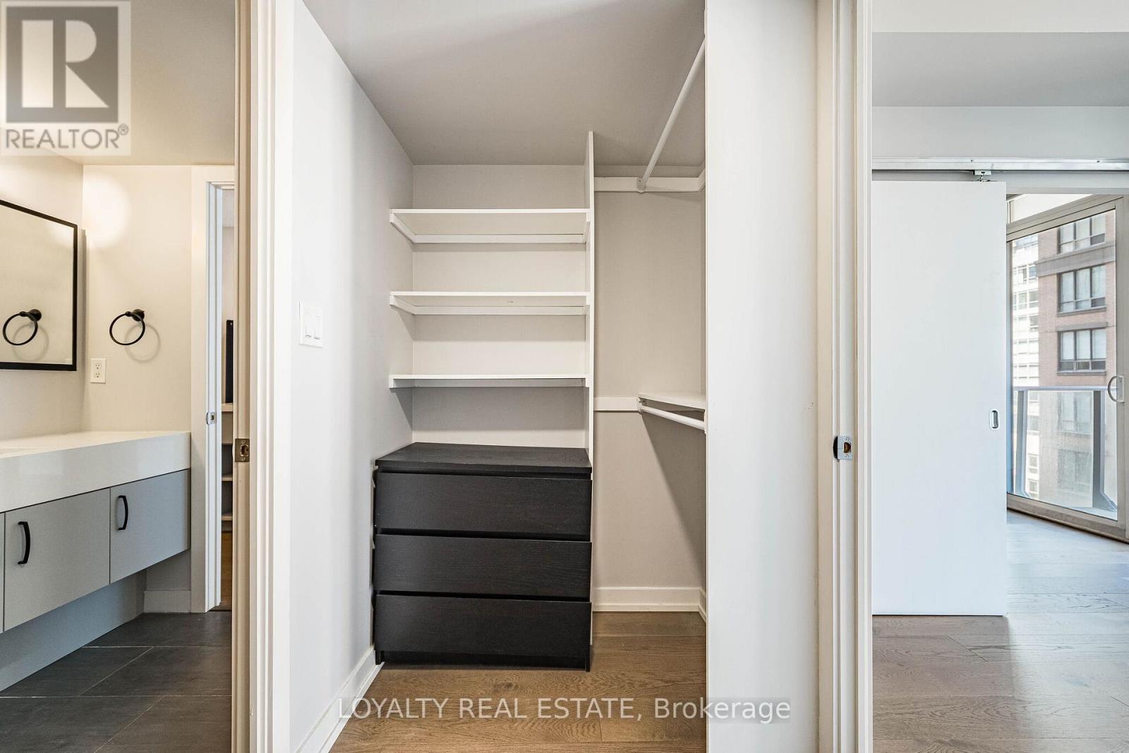1206 - 126 Simcoe Street, Toronto, Ontario  M5H 4E6 - Photo 18 - C13438350