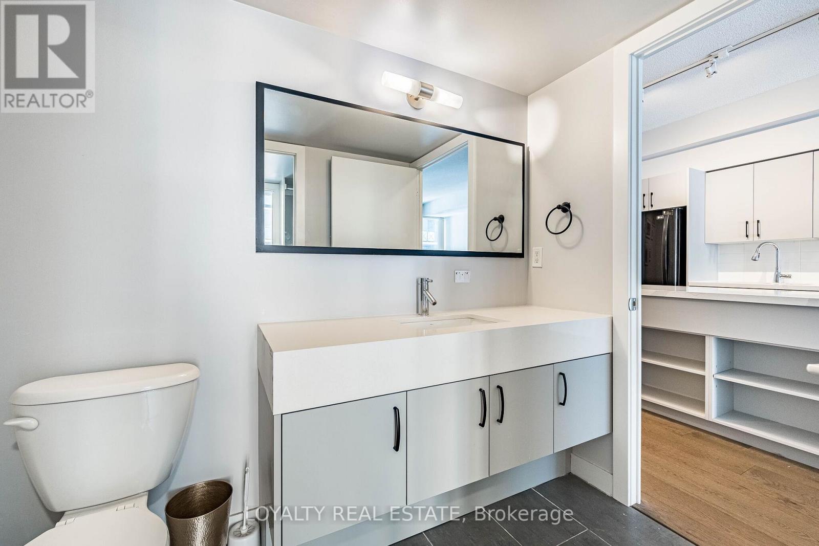 1206 - 126 Simcoe Street, Toronto, Ontario  M5H 4E6 - Photo 20 - C13438350