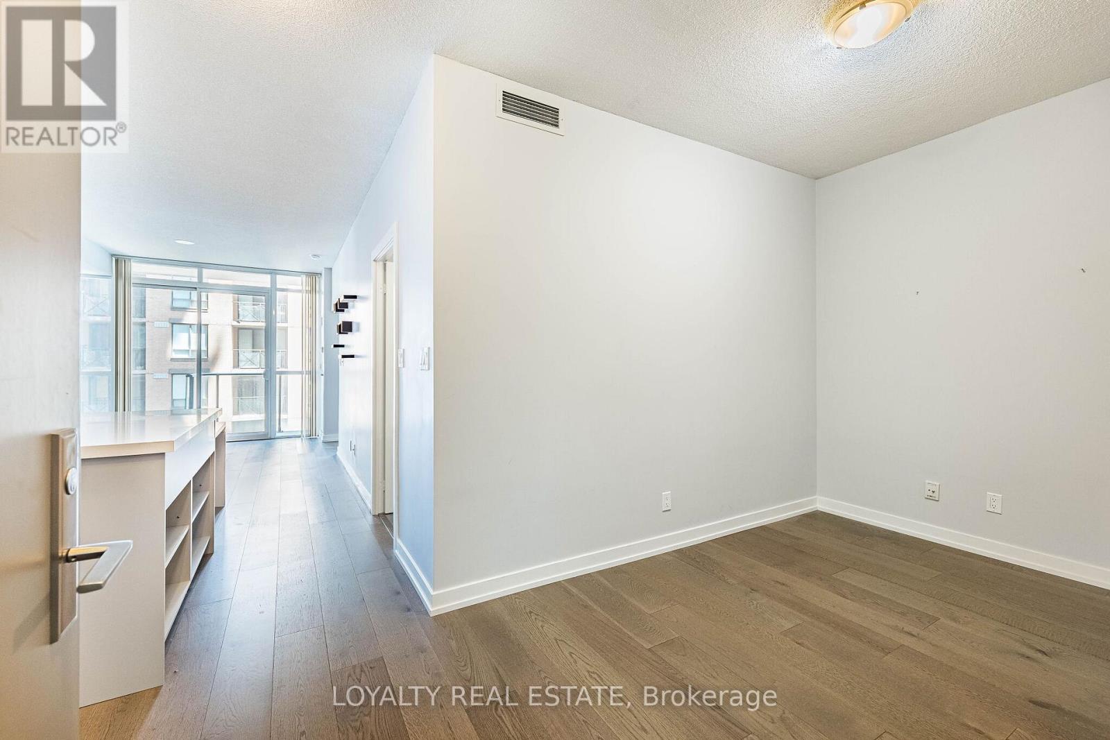 1206 - 126 Simcoe Street, Toronto, Ontario  M5H 4E6 - Photo 5 - C13438350
