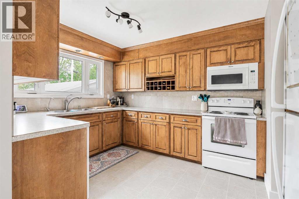 56 Chinook Crescent W, Brooks, Alberta  T1R 0C2 - Photo 12 - A2317604