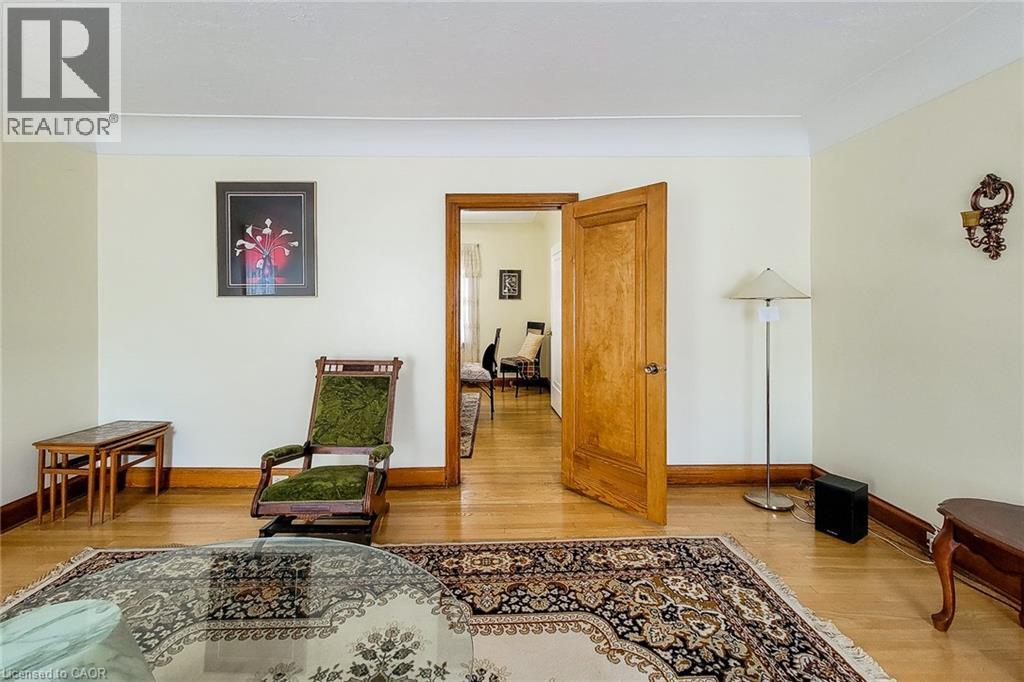 12 East 27th Street, Hamilton, Ontario  L8V 3E7 - Photo 9 - 40840642
