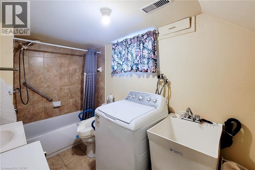 12 East 27th Street, Hamilton, Ontario  L8V 3E7 - Photo 22 - 40840642