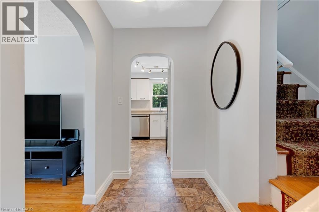 161 Hedley Street, Cambridge, Ontario  N3H 3X9 - Photo 4 - 40830073