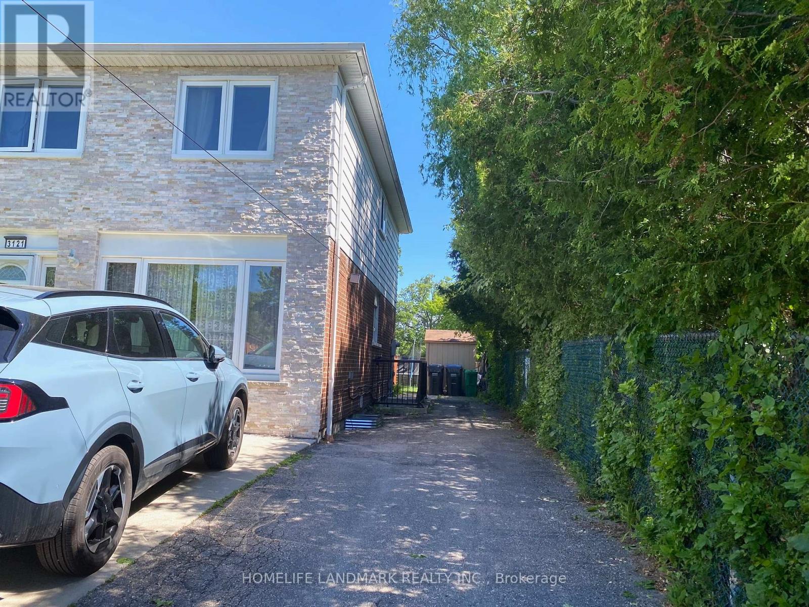 Lower - 3121 Jessica Court, Mississauga, Ontario  L5C 1X7 - Photo 2 - W13455650