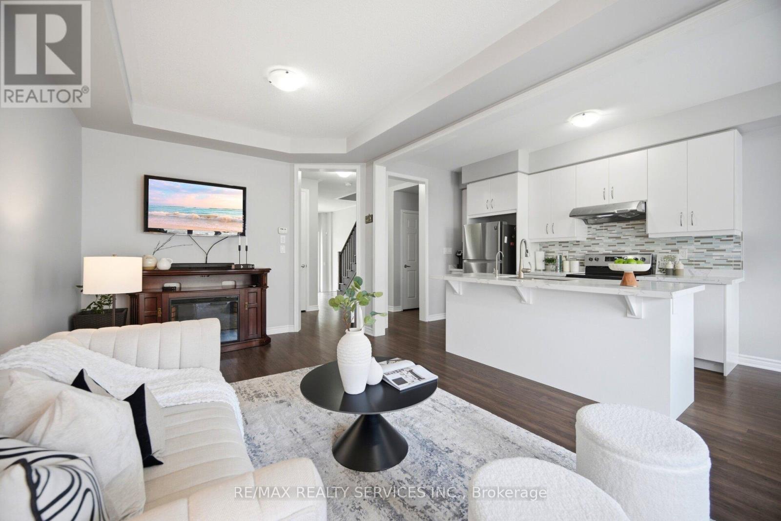 69 Maple Cider Street, Caledon, Ontario  L7C 4B8 - Photo 6 - W13455670
