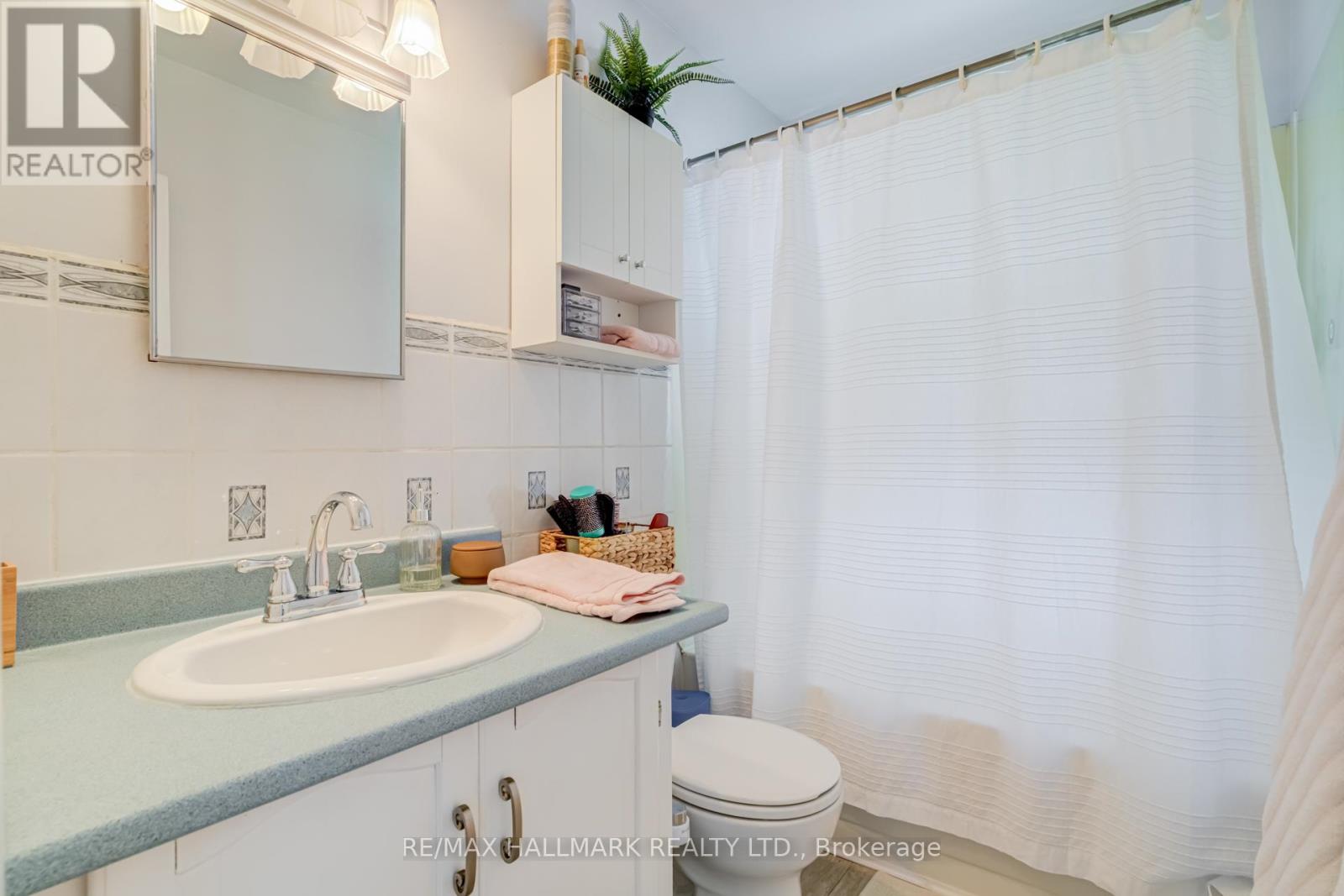 1024 Churchill Avenue, Oakville, Ontario  L6H 2A6 - Photo 25 - W13455692