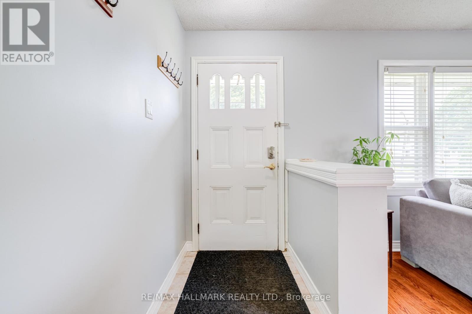 1024 Churchill Avenue, Oakville, Ontario  L6H 2A6 - Photo 6 - W13455692