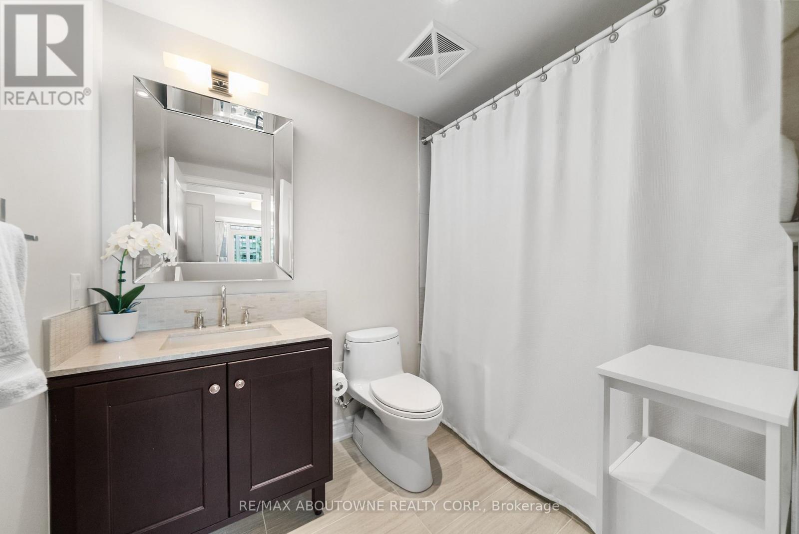 205 - 3500 Lakeshore Road W, Oakville, Ontario  L6L 0B4 - Photo 34 - W13455778