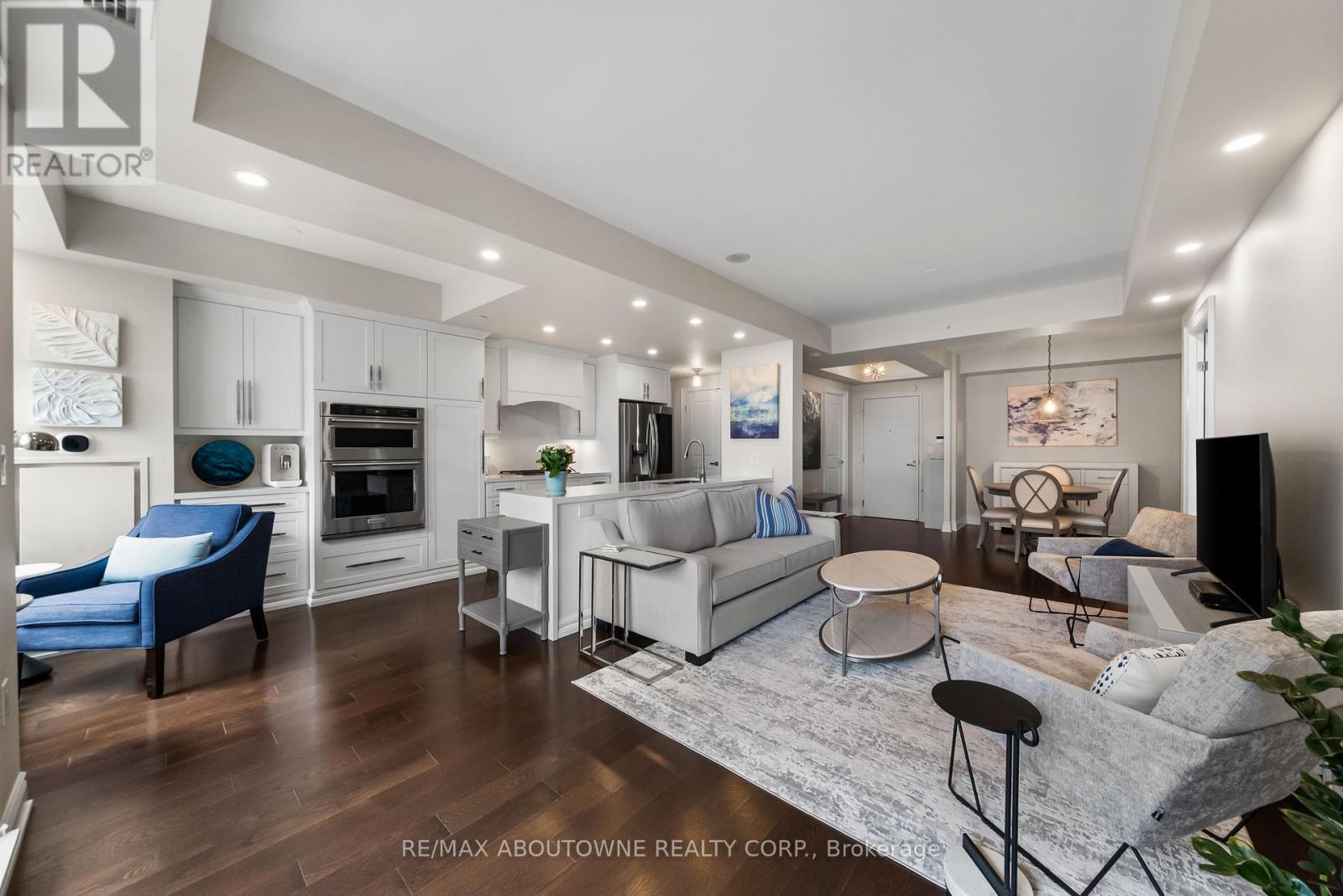 205 - 3500 Lakeshore Road W, Oakville, Ontario  L6L 0B4 - Photo 8 - W13455778