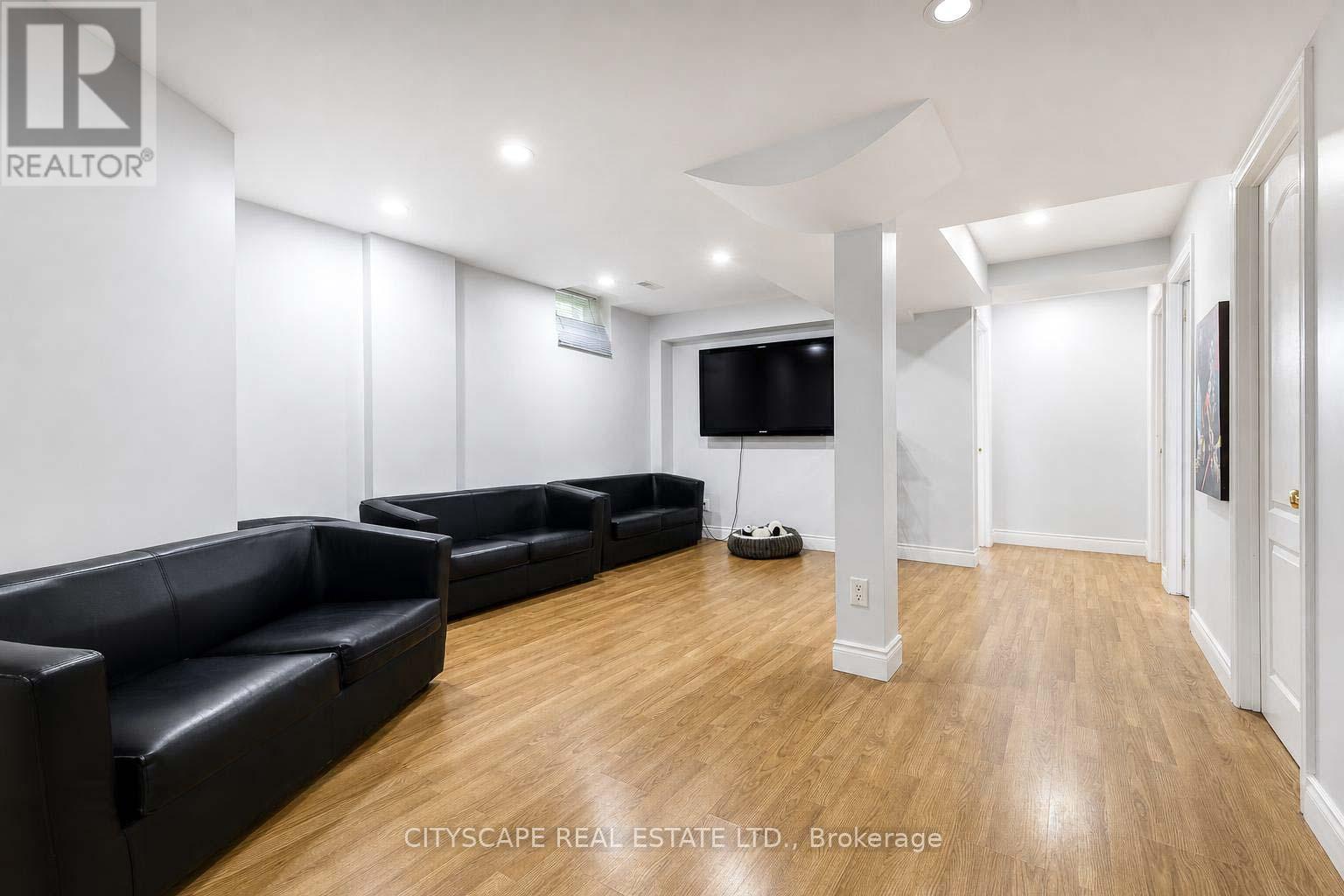 764 Avocado Crescent, Mississauga, Ontario  L5W 1H4 - Photo 38 - W13455848