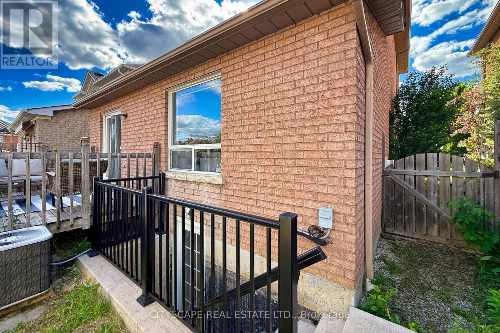 764 Avocado Crescent, Mississauga, Ontario  L5W 1H4 - Photo 43 - W13455848