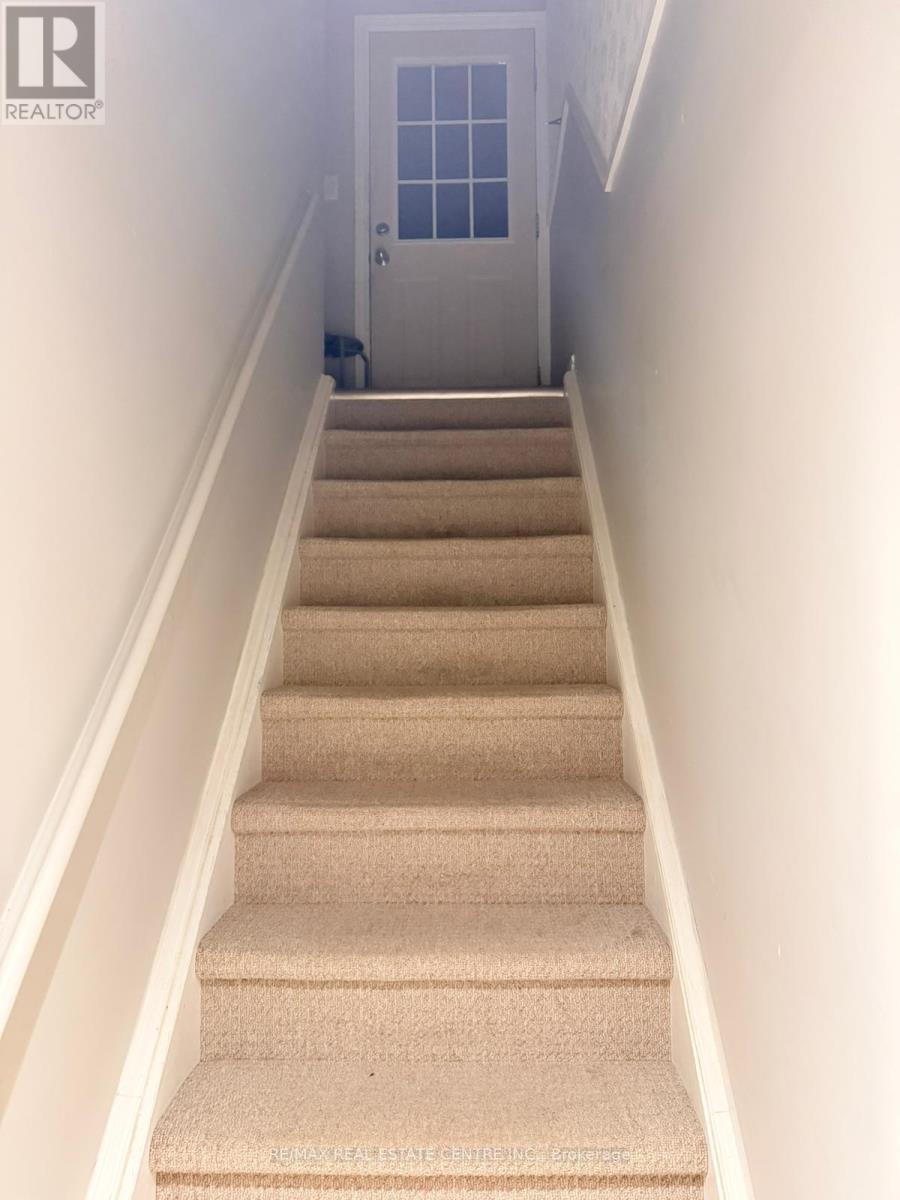 Bsmt. - 532 Woodward Avenue, Milton, Ontario  L9T 3B8 - Photo 3 - W13455940