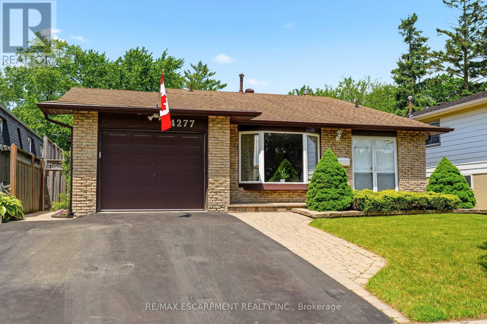 4277 LONGMOOR DRIVE, Burlington, Ontario