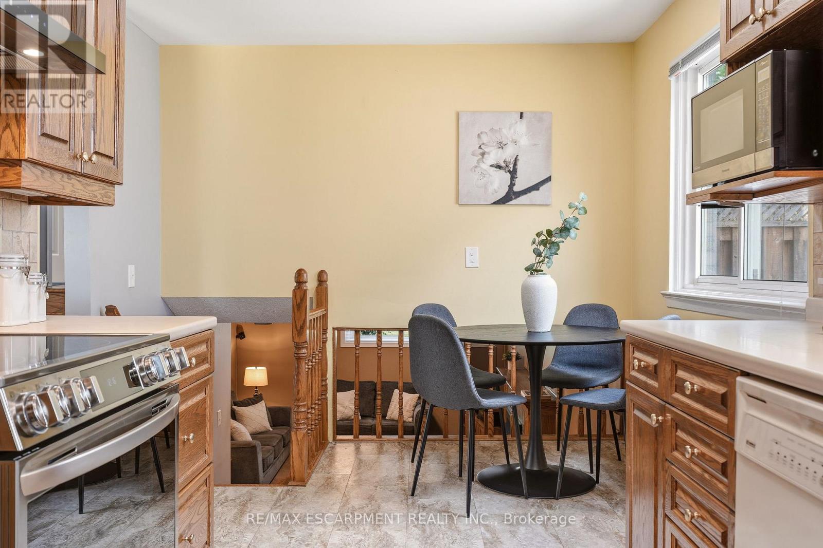 4277 Longmoor Drive, Burlington, Ontario  L7L 5A4 - Photo 17 - W13456034