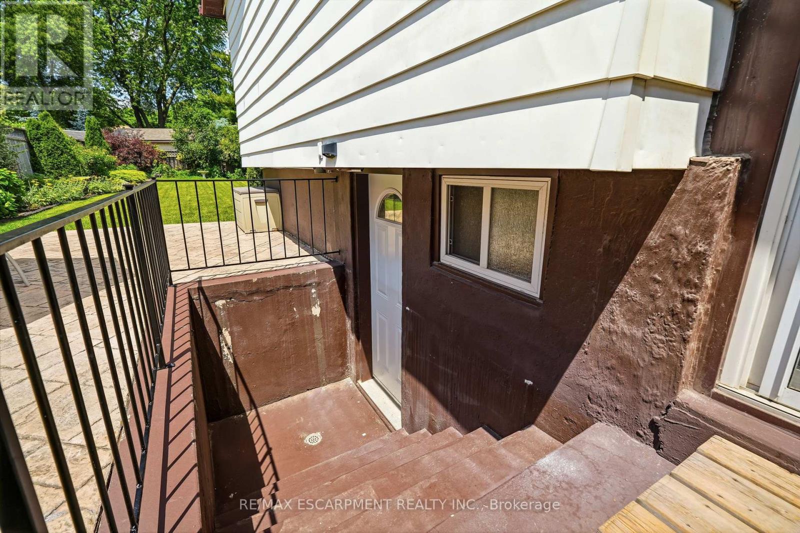 4277 Longmoor Drive, Burlington, Ontario  L7L 5A4 - Photo 36 - W13456034