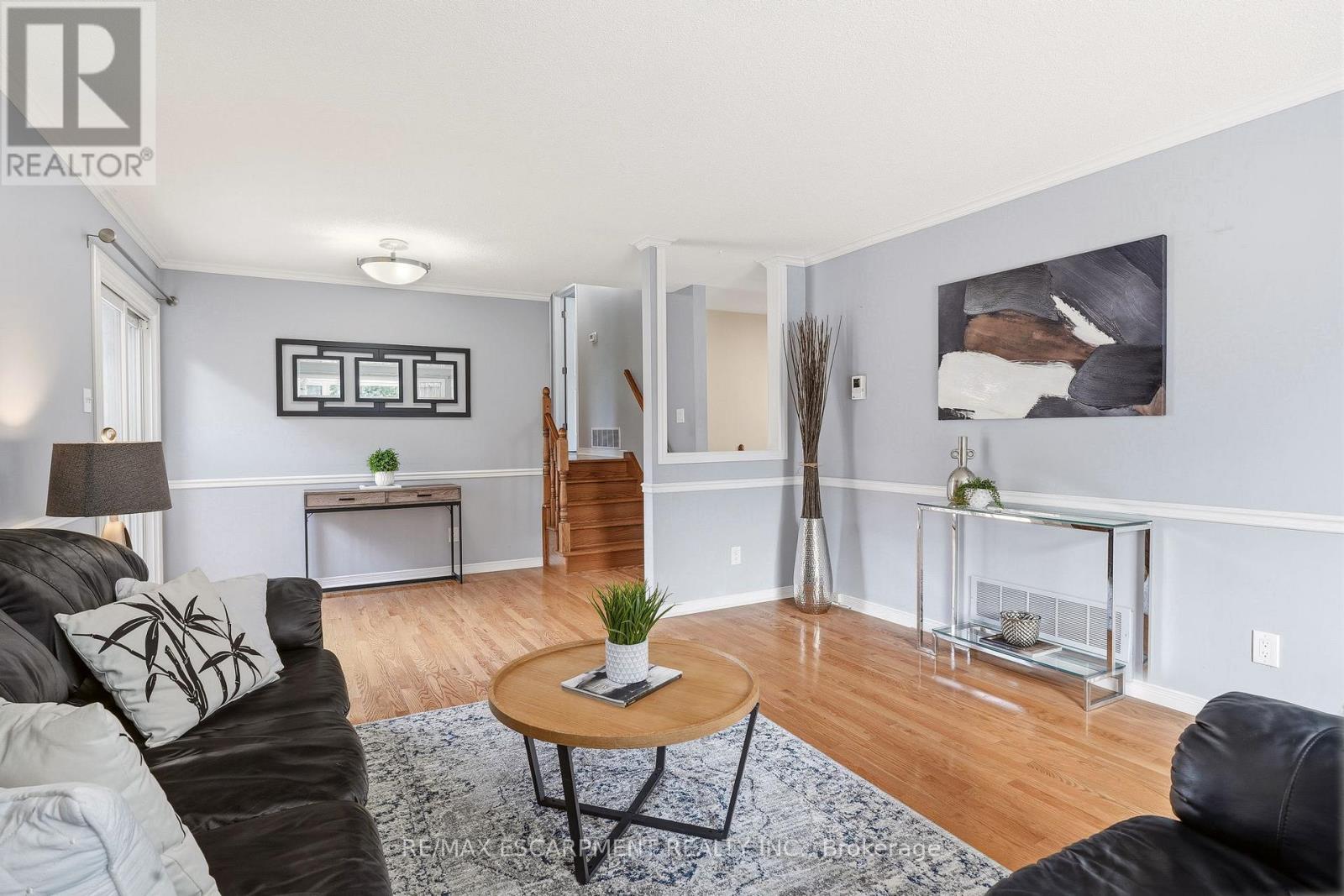 4277 Longmoor Drive, Burlington, Ontario  L7L 5A4 - Photo 5 - W13456034