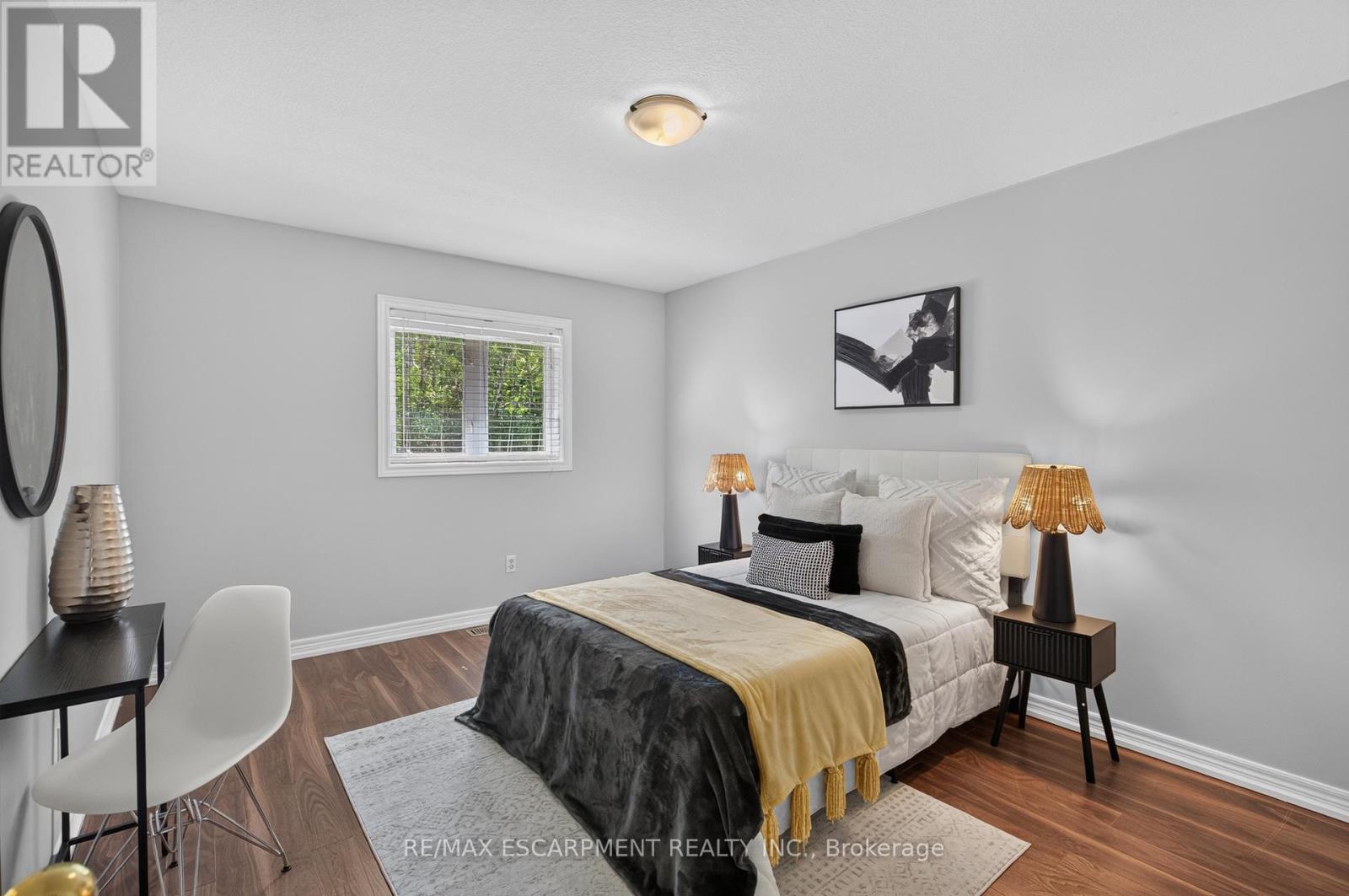 5302 Picketts Way, Burlington, Ontario  L7L 7J6 - Photo 16 - W13456050