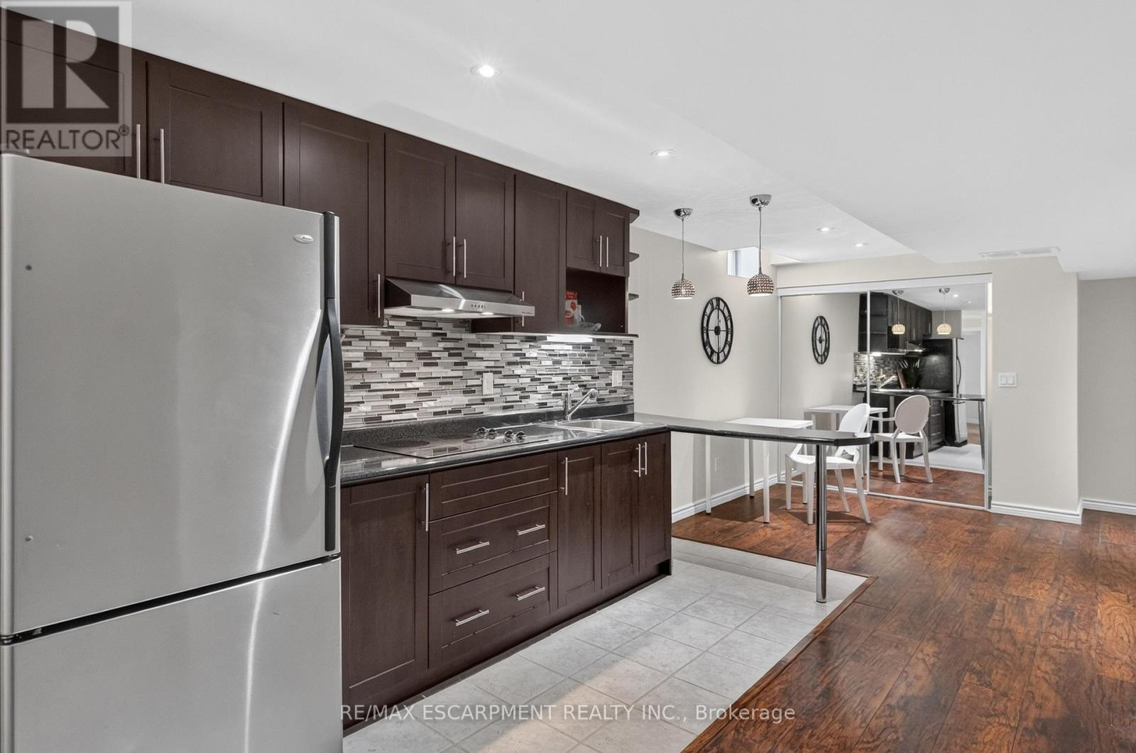 5302 Picketts Way, Burlington, Ontario  L7L 7J6 - Photo 22 - W13456050