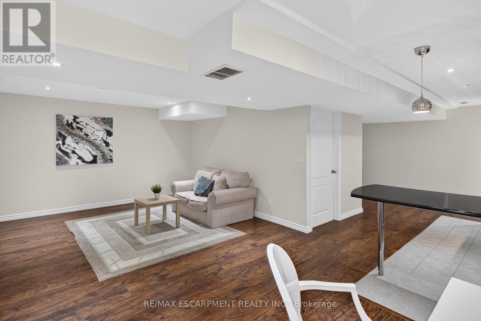 5302 Picketts Way, Burlington, Ontario  L7L 7J6 - Photo 23 - W13456050