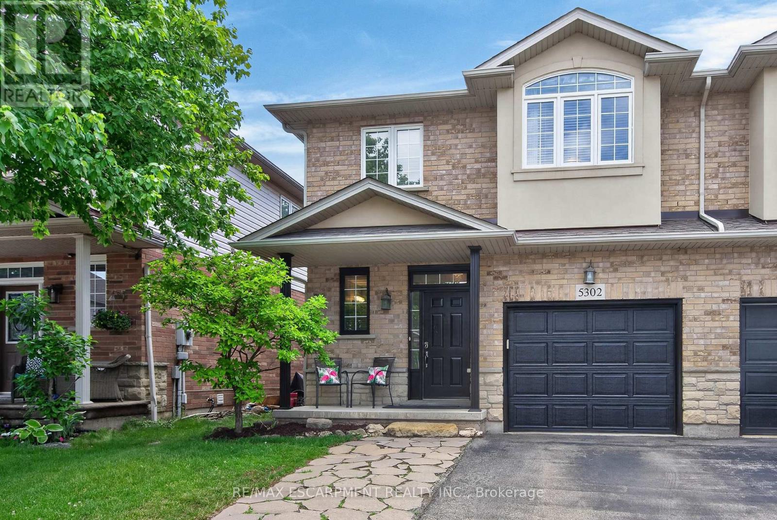5302 Picketts Way, Burlington, Ontario  L7L 7J6 - Photo 3 - W13456050