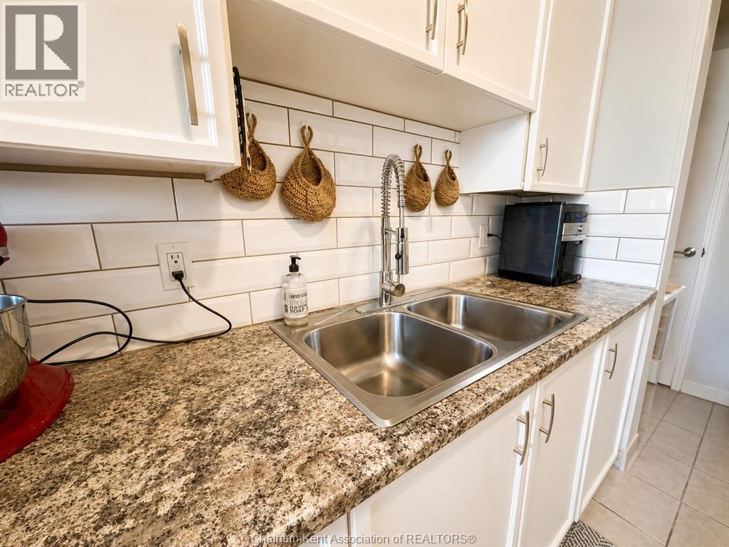 MLS# 26014371: 276 Merritt AVENUE Unit# 102, Chatham, Canada