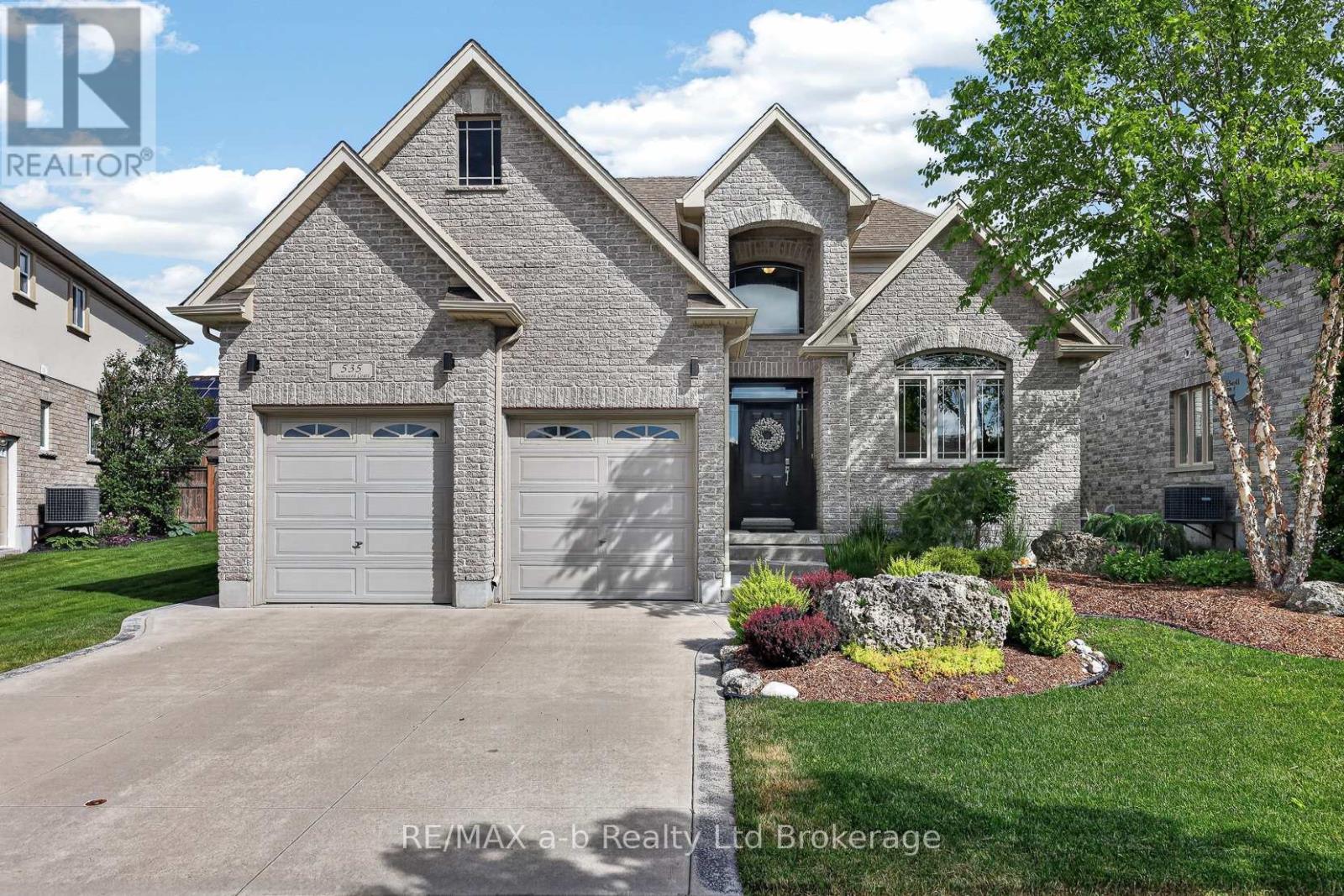535 CRESTWOOD COURT, Woodstock, Ontario