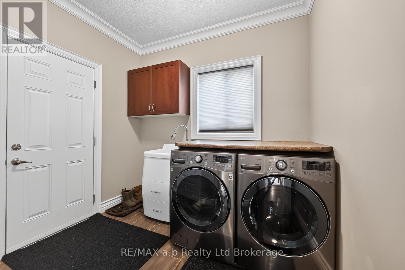 535 Crestwood Court, Woodstock, Ontario  N4T 0B9 - Photo 16 - X13456208