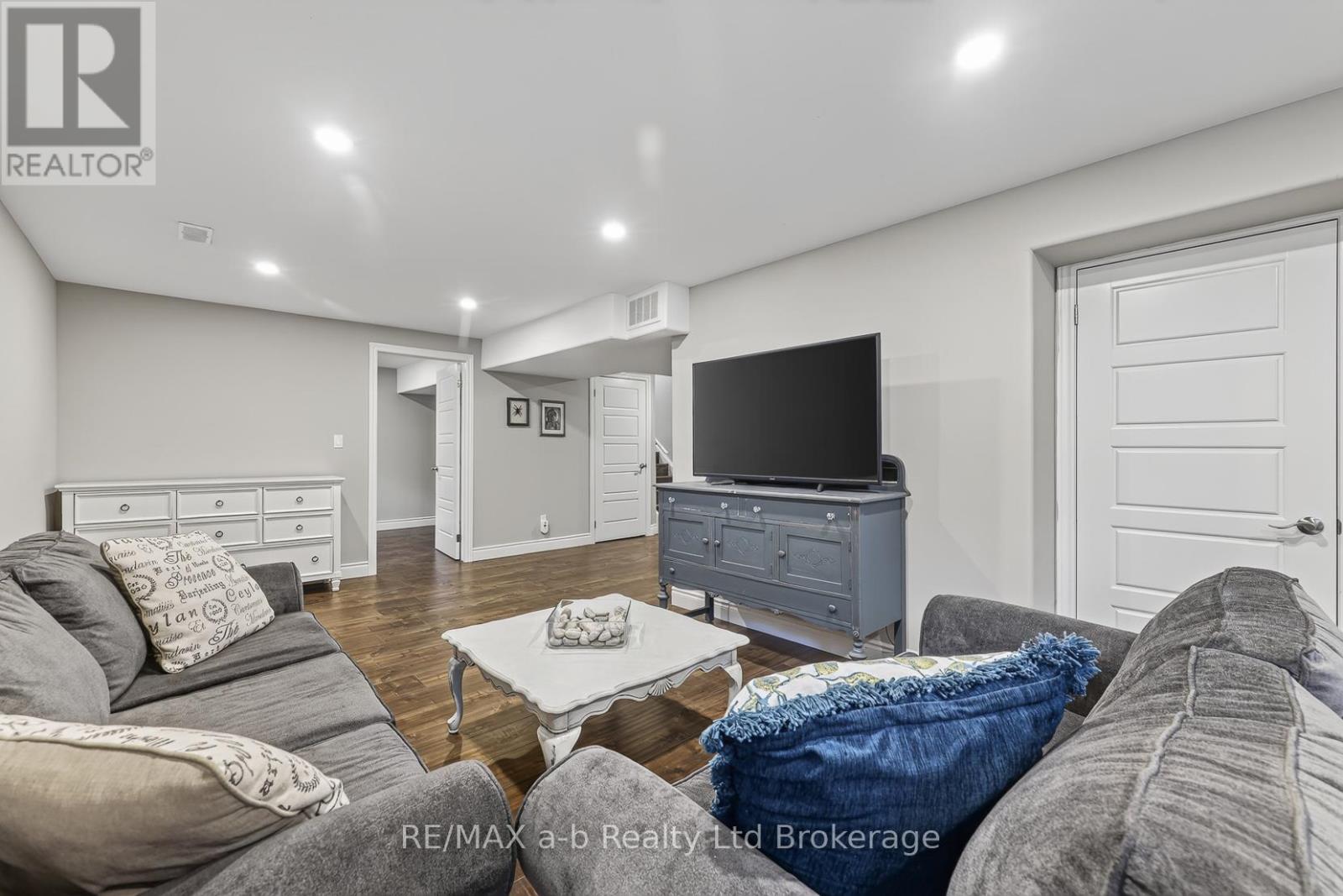 535 Crestwood Court, Woodstock, Ontario  N4T 0B9 - Photo 27 - X13456208