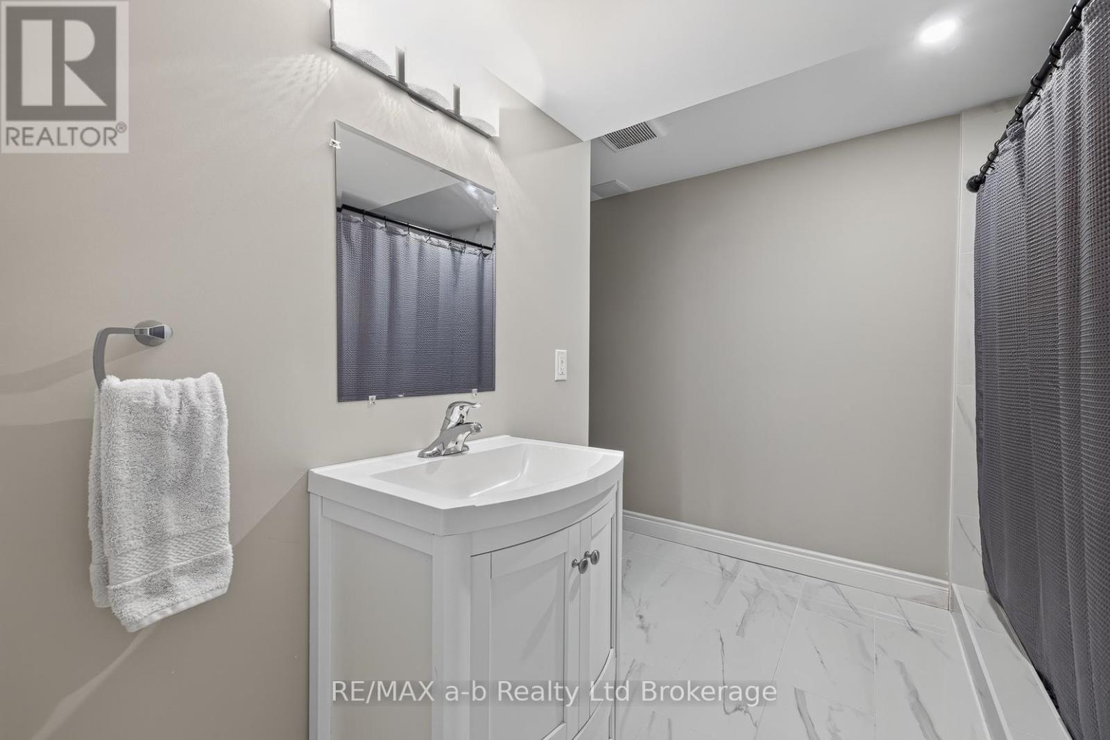 535 Crestwood Court, Woodstock, Ontario  N4T 0B9 - Photo 30 - X13456208