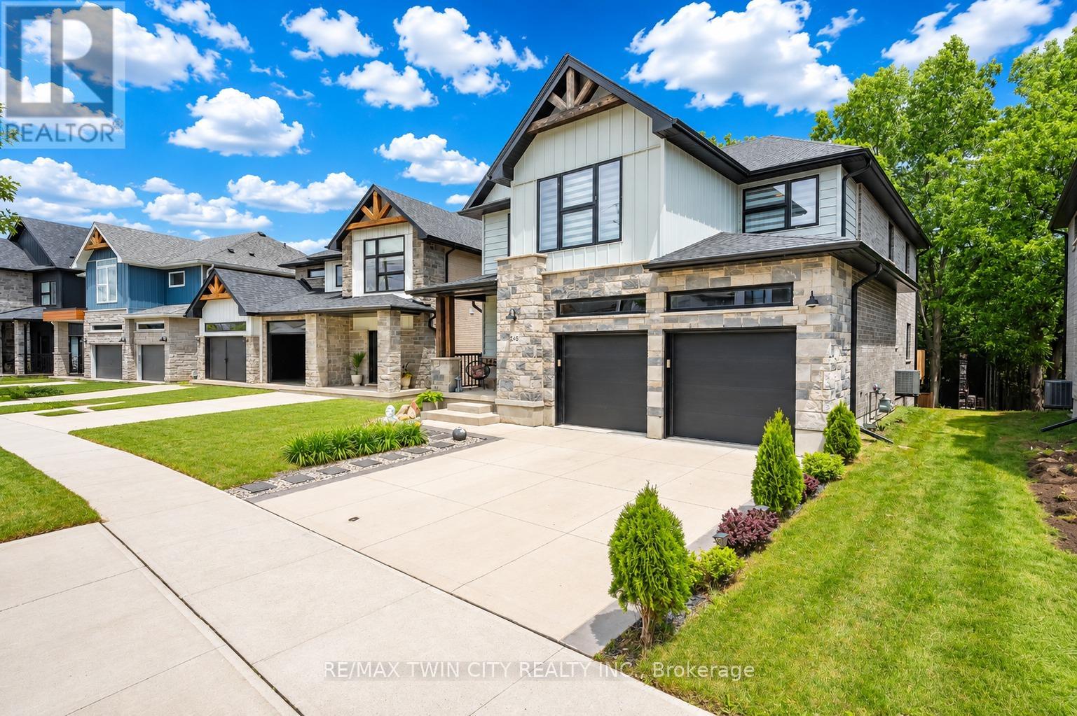248 Otterbein Road, Kitchener, Ontario  N2B 0A8 - Photo 2 - X13455742
