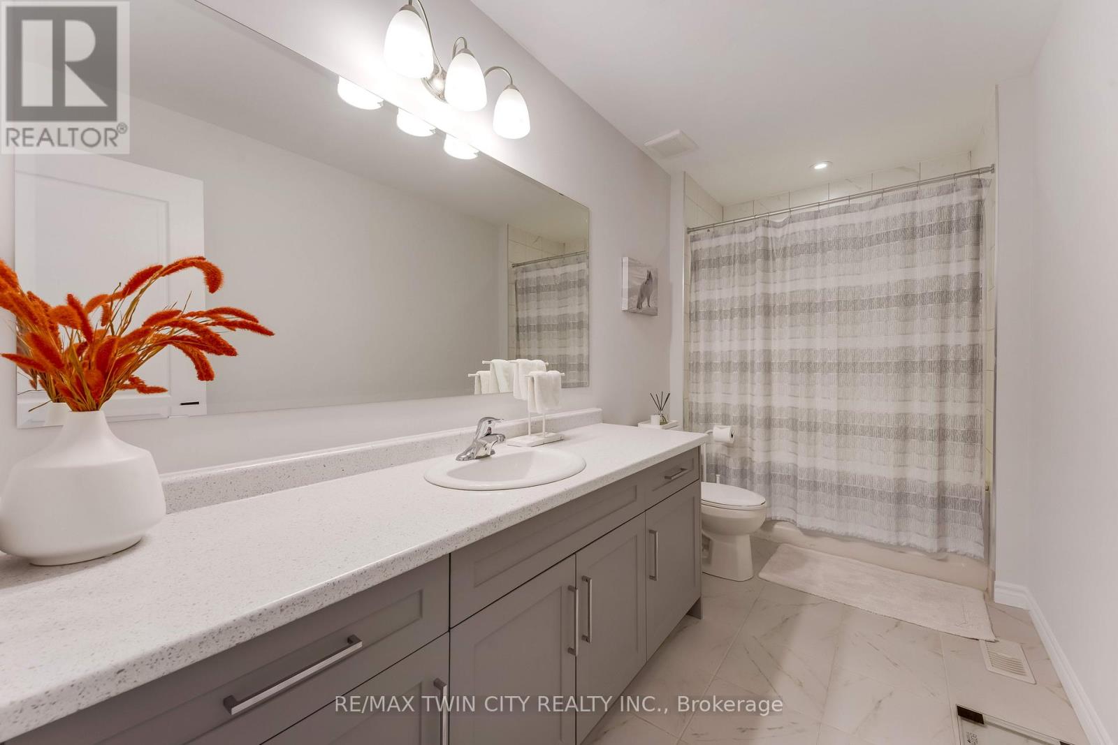 248 Otterbein Road, Kitchener, Ontario  N2B 0A8 - Photo 28 - X13455742
