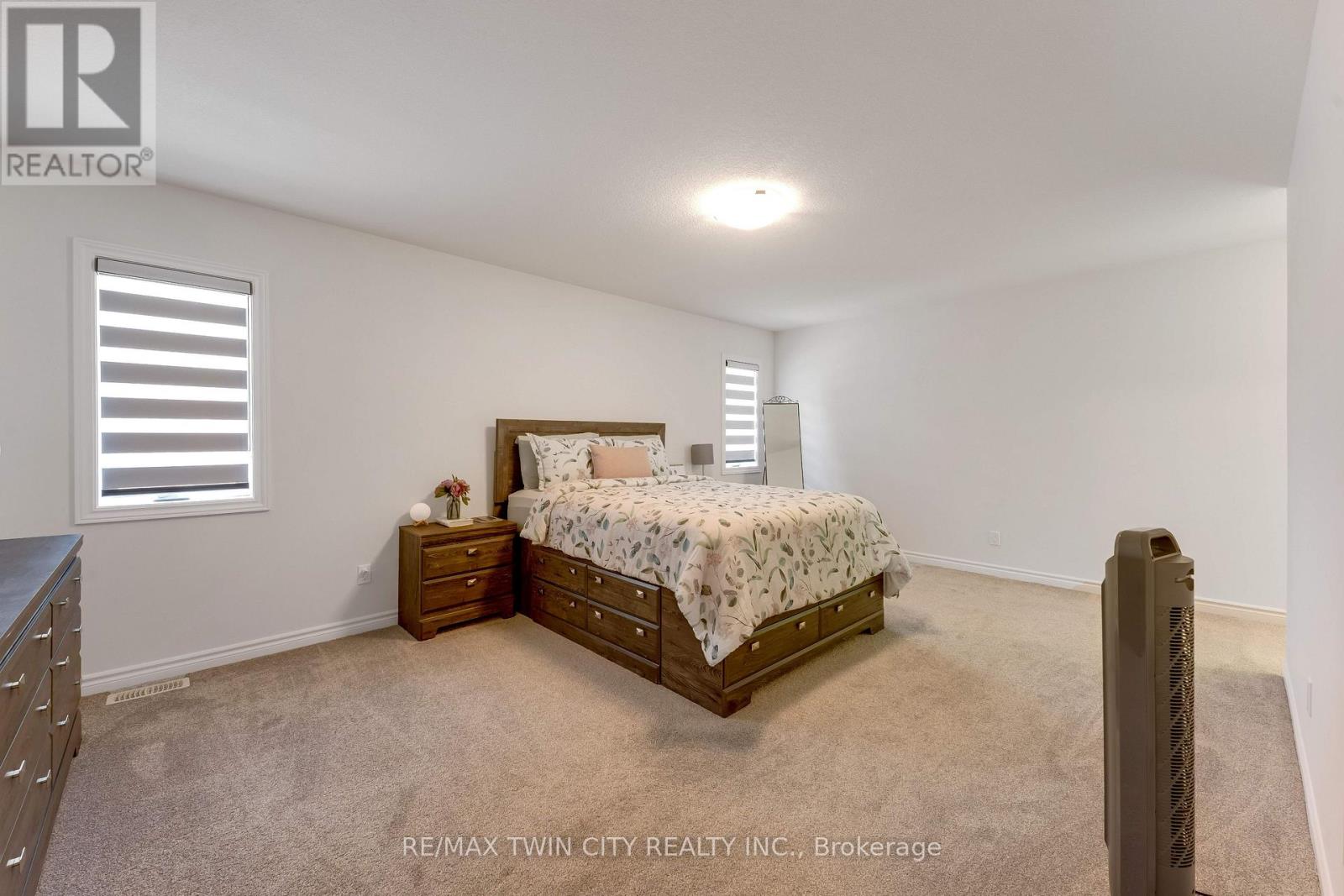 248 Otterbein Road, Kitchener, Ontario  N2B 0A8 - Photo 30 - X13455742