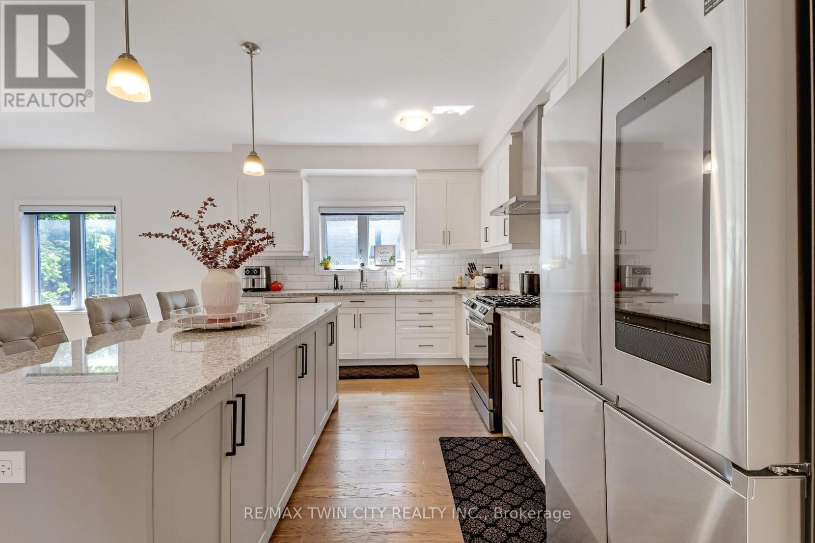 248 Otterbein Road, Kitchener, Ontario  N2B 0A8 - Photo 7 - X13455742