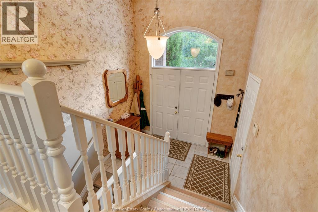 1529 Chateau, Windsor, Ontario N8P 1M3 - Photo 3 - 26014377
