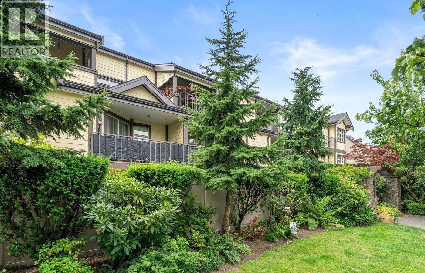 301 235 W 4th Street, North Vancouver, British Columbia  V7M 1H8 - Photo 2 - R3136935