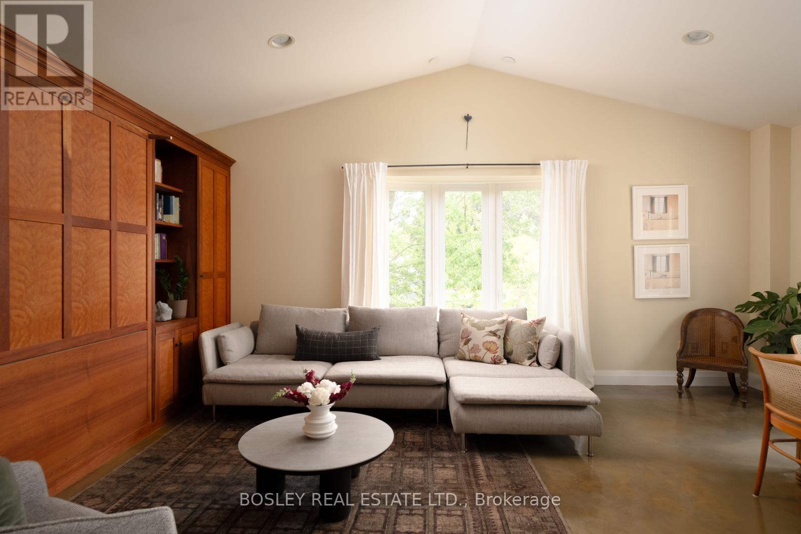 2 Roseneath Gardens, Toronto, Ontario  M6C 3X6 - Photo 12 - C13455376
