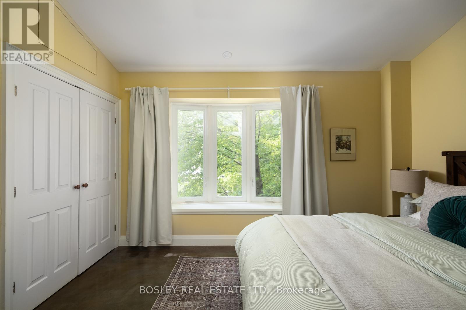 2 Roseneath Gardens, Toronto, Ontario  M6C 3X6 - Photo 18 - C13455376