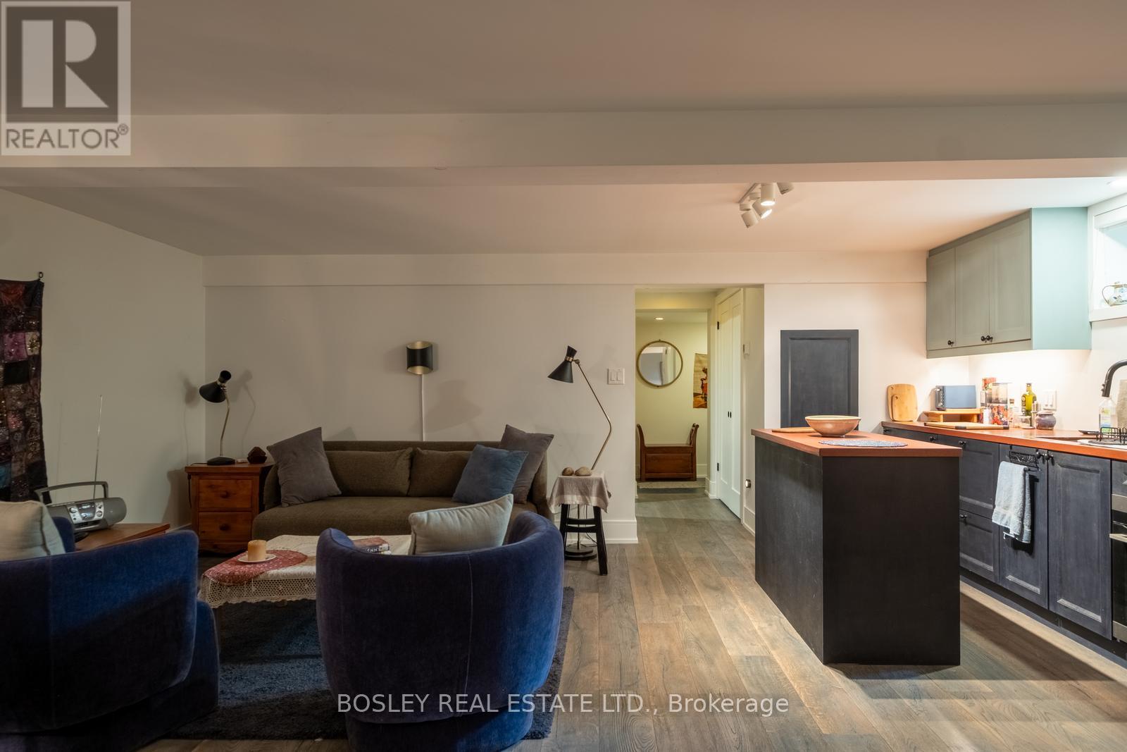 2 Roseneath Gardens, Toronto, Ontario  M6C 3X6 - Photo 22 - C13455376