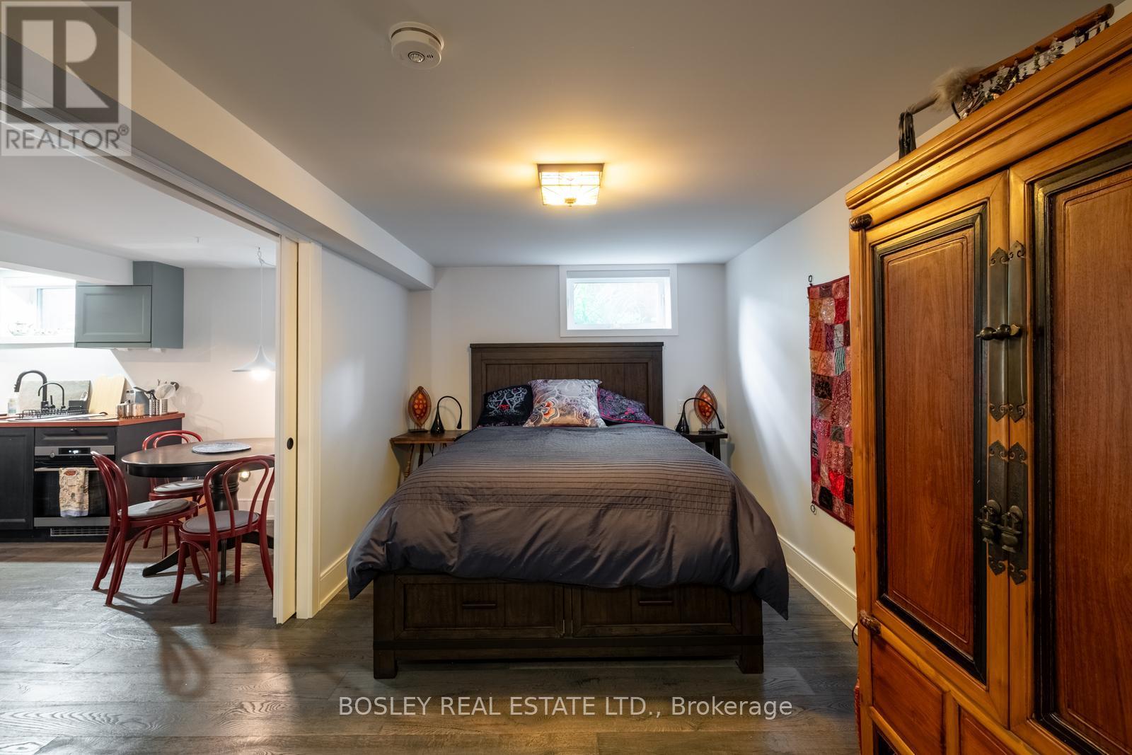 2 Roseneath Gardens, Toronto, Ontario  M6C 3X6 - Photo 26 - C13455376