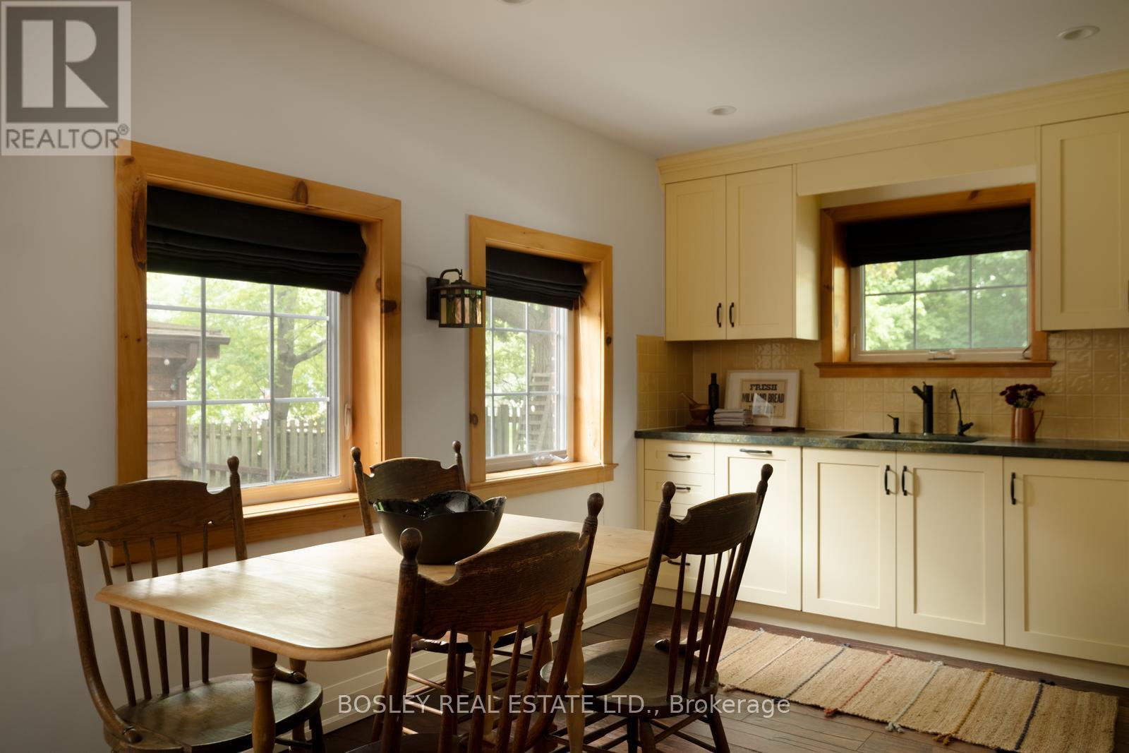 2 Roseneath Gardens, Toronto, Ontario  M6C 3X6 - Photo 32 - C13455376
