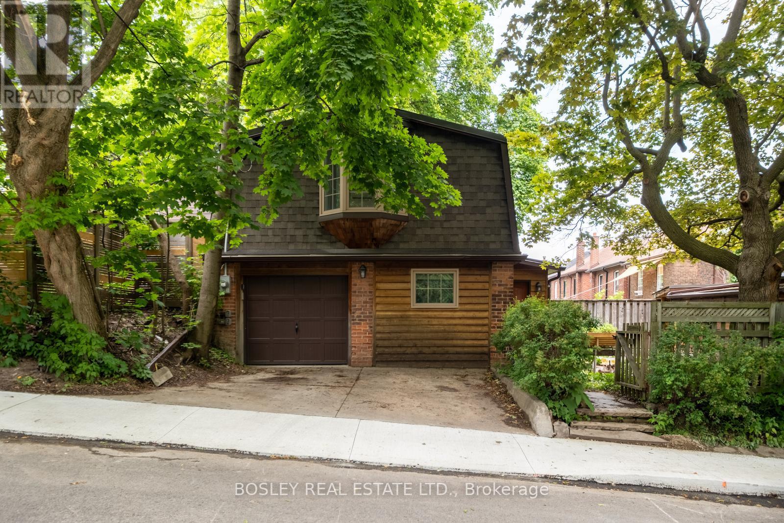 2 Roseneath Gardens, Toronto, Ontario  M6C 3X6 - Photo 42 - C13455376