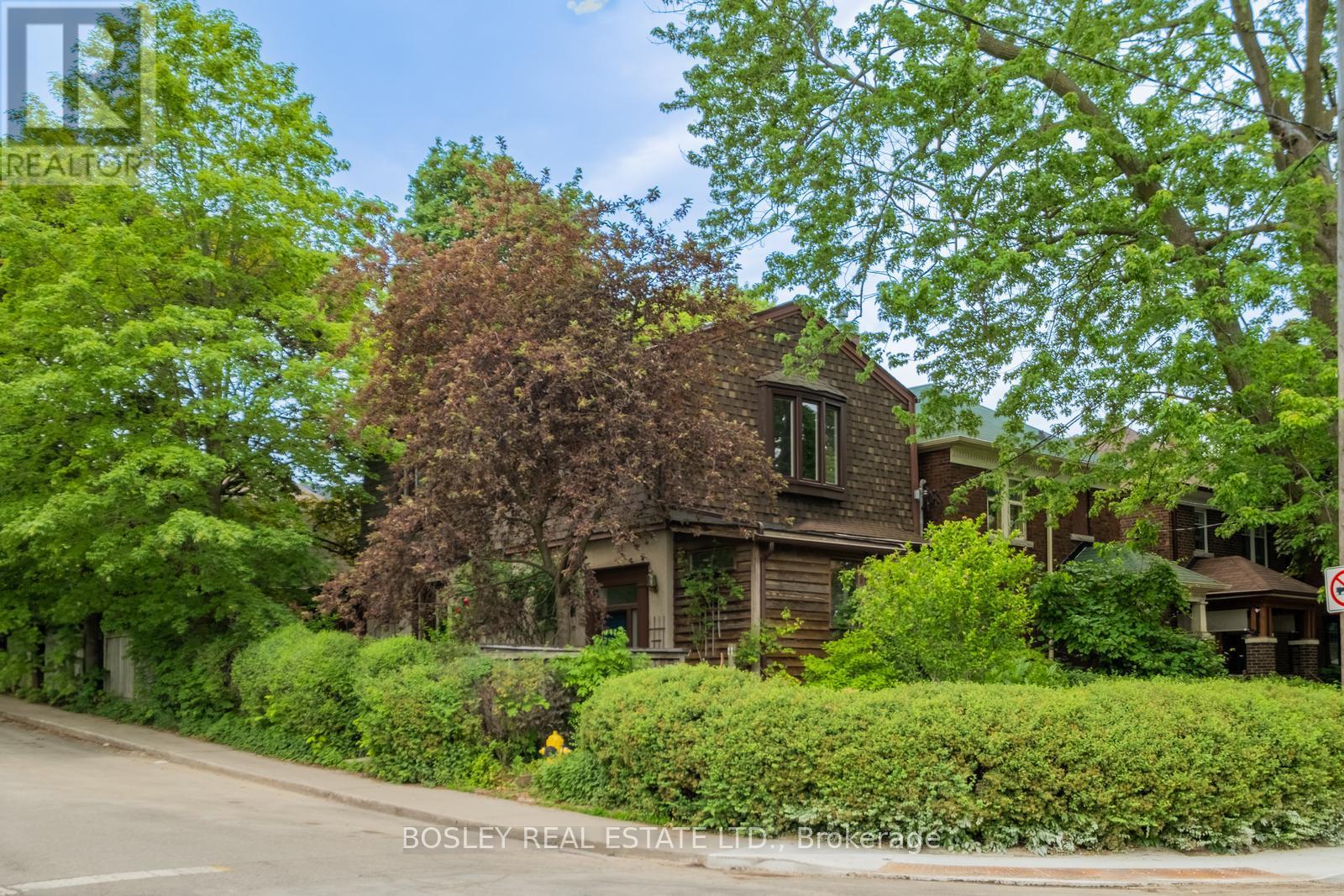 2 Roseneath Gardens, Toronto, Ontario  M6C 3X6 - Photo 44 - C13455376